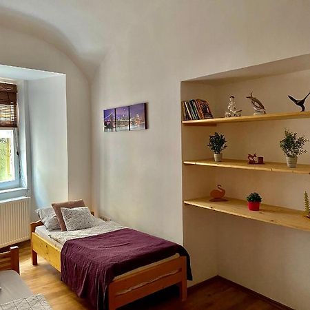 Grande Familia Apartman Appartement Eger Buitenkant foto